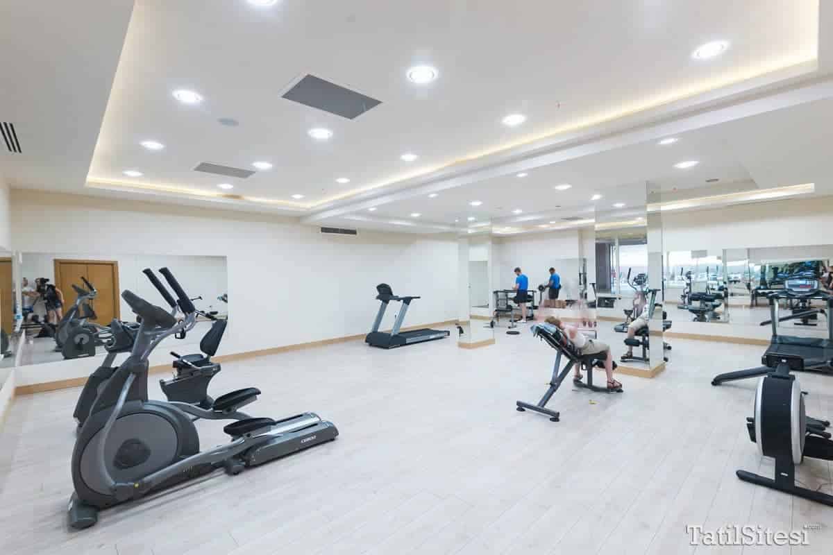 Loceanica Beach Resort Hotel